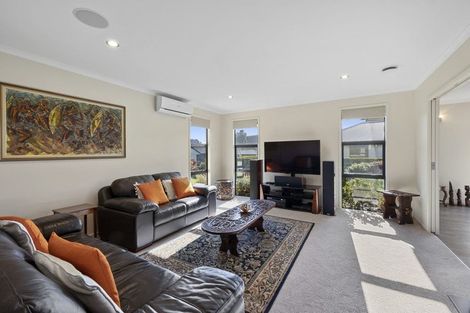 Photo of property in 49 Links Drive, Waiwhakaiho, New Plymouth, 4312