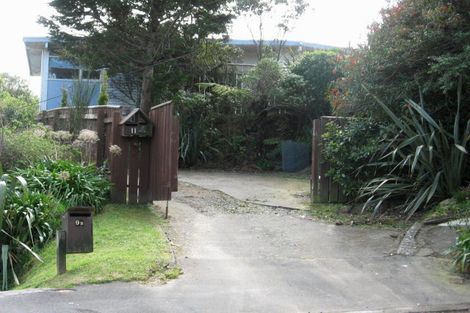 Photo of property in 11 Bourbon Terrace, Karori, Wellington, 6012
