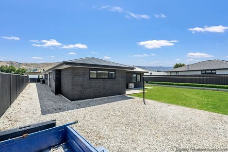 Photo of property in 15 Hosking Drive, Cromwell, 9310