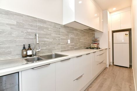 Photo of property in 114 Ormonde Drive, Silverdale, 0932