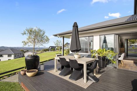 Photo of property in 10 Flynn Road, Pukekohe, 2120