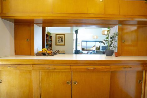 Photo of property in 43 Moana Road, Okitu, Gisborne, 4010