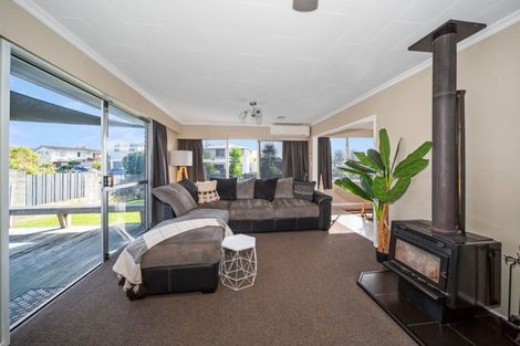 Photo of property in 11 Culzean Grove, Bell Block, New Plymouth, 4312