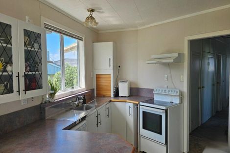 Photo of property in 6 Arundel Place, Springvale, Whanganui, 4501