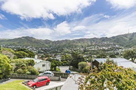 Photo of property in 147 Cockayne Road, Khandallah, Wellington, 6035