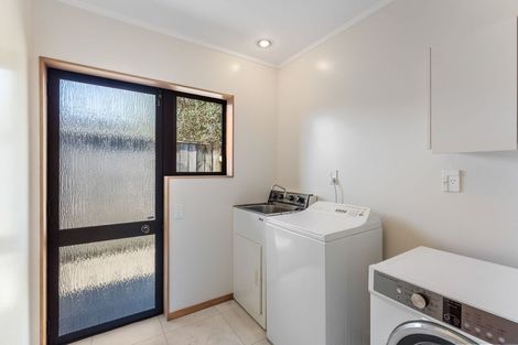 Photo of property in 37 Ngaio Road, Waikanae, 5036