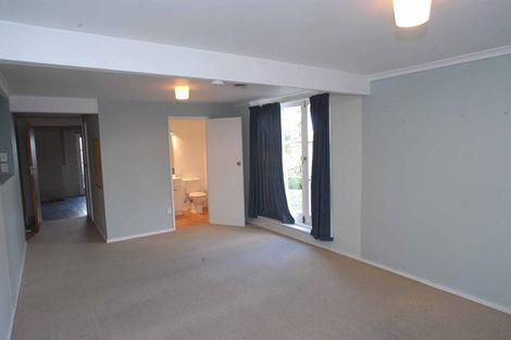 Photo of property in 296 East Coast Road, Forrest Hill, Auckland, 0620