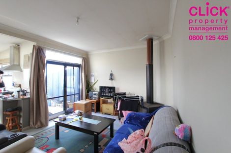Photo of property in 24 Wynyard Street, South Dunedin, Dunedin, 9012