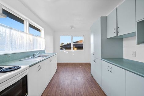 Photo of property in 6 Kirby Street, Glendene, Auckland, 0602