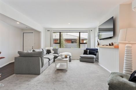 Photo of property in 13 East Belt, Rangiora, 7400