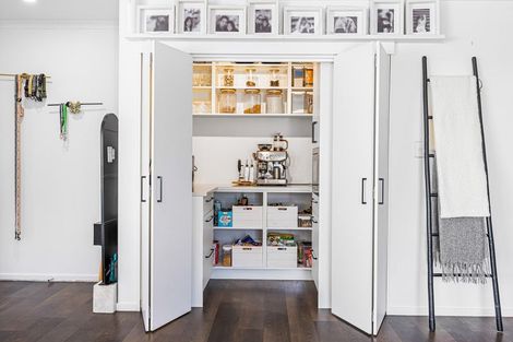 Photo of property in 4 Anna Lane, Glen Eden, Auckland, 0602