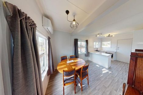 Photo of property in 1 Cremorne Avenue, Hokowhitu, Palmerston North, 4410