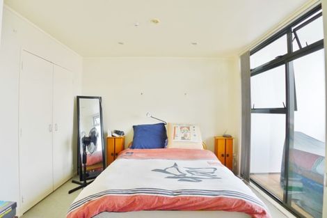 Photo of property in 6/372 Rosedale Road, Rosedale, Auckland, 0632