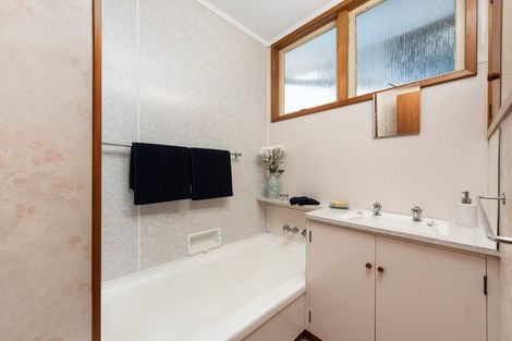 Photo of property in 12 Williams Drive, Te Puke, 3119