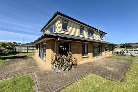Photo of property in 6 Bellshill Close, Wattle Downs, Auckland, 2103