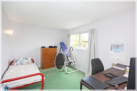 Photo of property in 6 Watchorn Place, Foxton Beach, Foxton, 4815