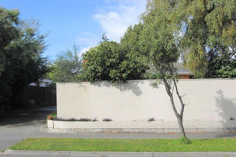 Photo of property in 46 Grahams Road, Ilam, Christchurch, 8041