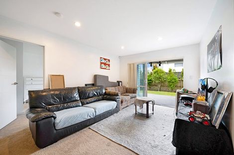 Photo of property in 115 Babich Road North, Ranui, Auckland, 0612