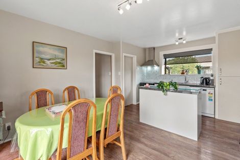 Photo of property in 32 Martbern Crescent, Bishopdale, Christchurch, 8053