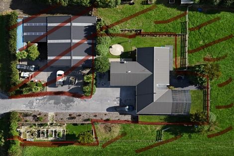 Photo of property in 407 Tikorangi Road East, Tikorangi, Waitara, 4383