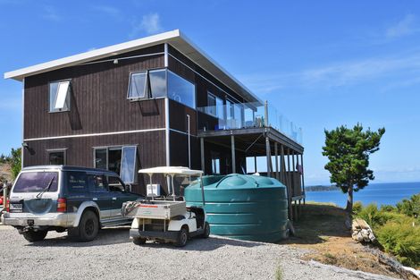 Photo of property in 11 Elizabeth Point Road, Kawau Island, 0920