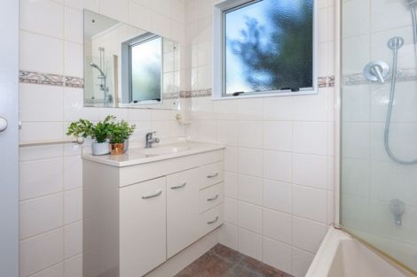 Photo of property in 18 Riverview Road, Cooks Beach, Whitianga, 3591