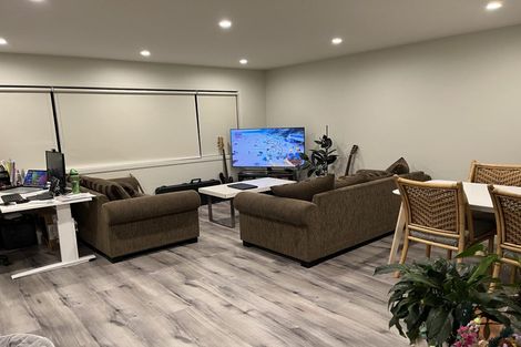 Photo of property in 121b Deep Creek Road, Torbay, Auckland, 0630