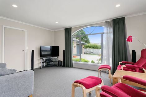 Photo of property in 18 Brancaster Place, Cambridge, 3434