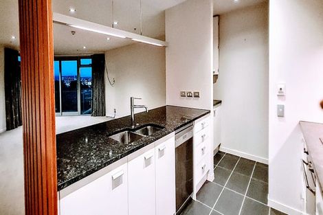 Photo of property in Piermont Apartments, 4i/82 Cable Street, Te Aro, Wellington, 6011