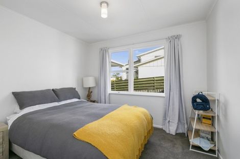 Photo of property in 19 Cherry Blossom Grove, Maungaraki, Lower Hutt, 5010