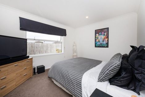 Photo of property in 25 Dogwood Way, Milson, Palmerston North, 4414