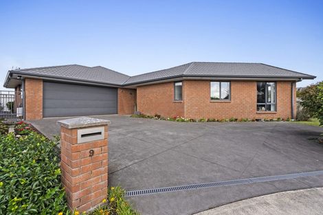 Photo of property in 9 Huetu Place, Bell Block, New Plymouth, 4312