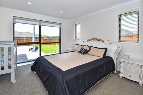 Photo of property in 10 Helenvale Crescent, Pokeno, 2402