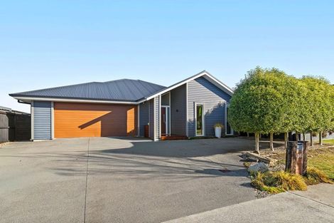 Photo of property in 56 Watkins Drive, Rangiora, 7400