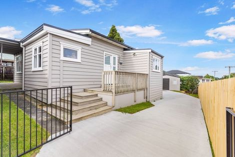 Photo of property in 2/117 Great South Road, Manurewa, Auckland, 2102