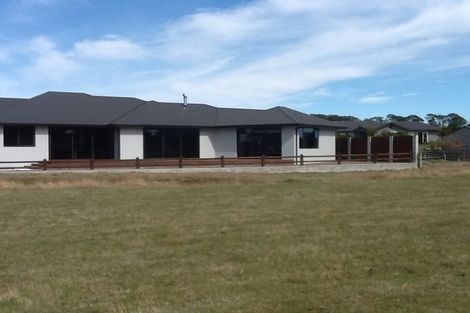 Photo of property in 10 Hanalin Drive, Marton, 4710