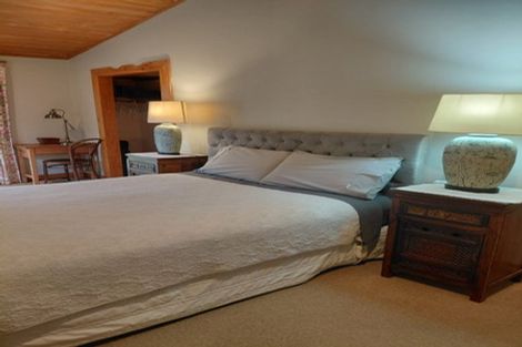 Photo of property in 135 Mapara Road, Acacia Bay, Taupo, 3385