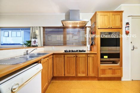 Photo of property in 18 Gregory Place, Mount Roskill, Auckland, 1041