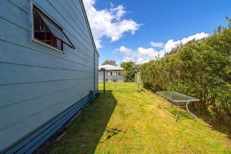 Photo of property in 2 Grayson Avenue, Mangakakahi, Rotorua, 3015