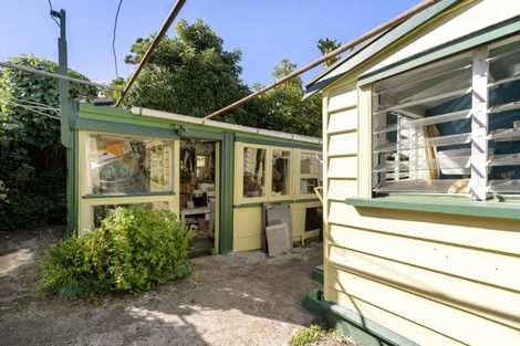 Photo of property in 4 Cheltenham Road, Devonport, Auckland, 0624