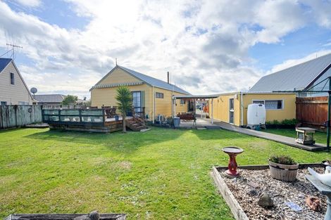 Photo of property in 10 Broadbelt Grove, Levin, 5510