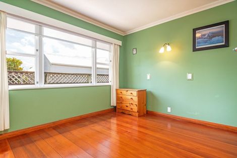 Photo of property in 41 Saint Albans Avenue, Hokowhitu, Palmerston North, 4410