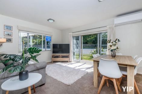 Photo of property in Monterey Apartments, 5/232 Middleton Road, Glenside, Wellington, 6037