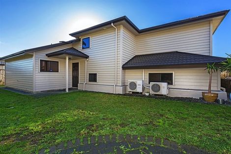 Photo of property in 21 Aspiring Terrace, Aotea, Porirua, 5024