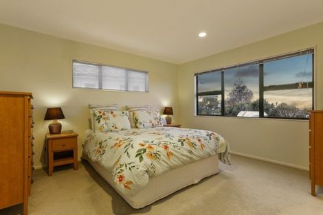 Photo of property in 34 Savoy Road, Orewa, 0931