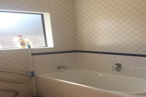 Photo of property in 46 Longford Park Drive, Takanini, 2112