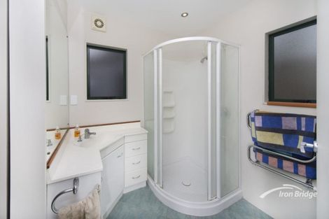 Photo of property in 662a Beach Road, Browns Bay, Auckland, 0630