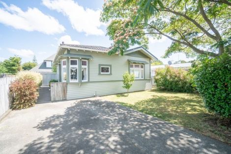 Photo of property in 40 Kingswood Street, Takaro, Palmerston North, 4412