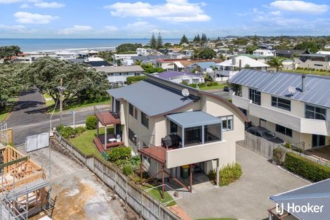 Photo of property in 19 Beach Road, Waihi Beach, 3611
