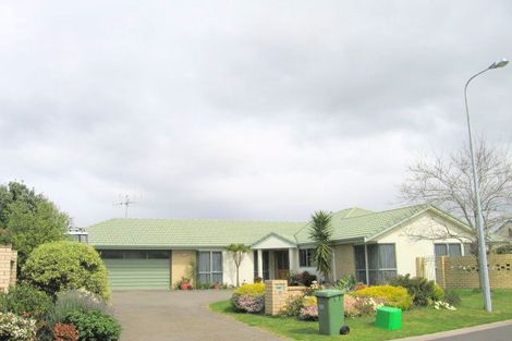 Photo of property in 33 Lantana Place, Mount Maunganui, 3116